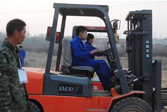 郑州工程机驾驶与维护培训班